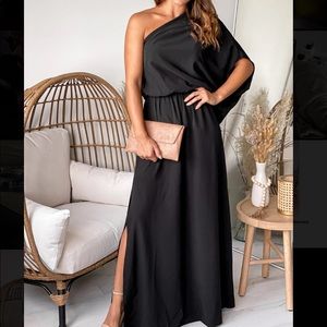 Black One Shoulder Maxi Dress